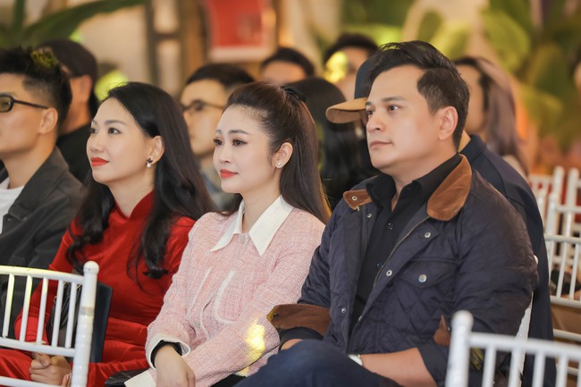 Nhà báo Ngô Bá Lục và tản văn 'Vằng vặc trăng quê': Gợi cảm xúc với dấn ấn làng quê Bắc bộ  - Ảnh 9.