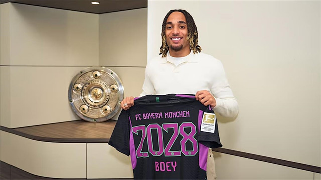 Boey còn hợp đồng với Bayern đến năm 2028