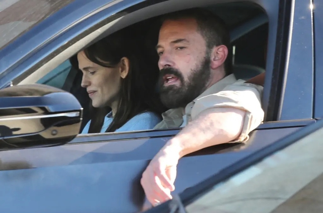 Ben Affleck không muốn hẹn hò, "vẫn đang thích nghi" với cuộc sống độc thân sau khi ly hôn Jennifer Lopez - Ảnh 8.