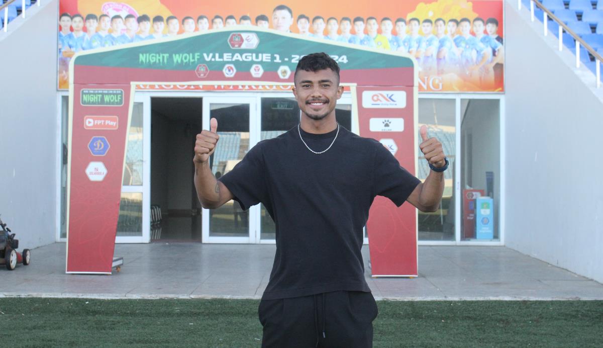 Tien ve Werick Caetano Oliveira xuat hien tai SVd Hoa Xuan trong chieu 10-8