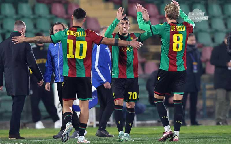 Nhận định, Soi kèo Ternana vs Delfino Pescara 2h15 ngày 3/6: Ưu thế cho chủ nhà - Ảnh 1