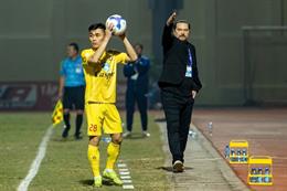 Thanh Hóa dẫn đầu V.League vì đá sân khách tốt hơn sân nhà