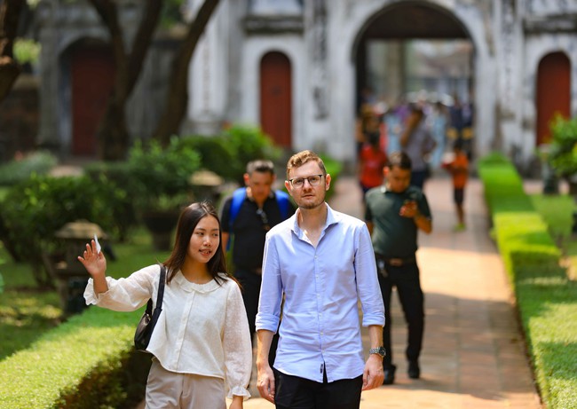Du lịch Việt Nam sắp "cán đích" - Ảnh 2.
